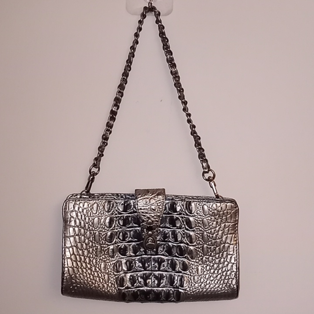 CROC EMBOSSED METALLIC LEATHER CLUTCH / WRISTLET